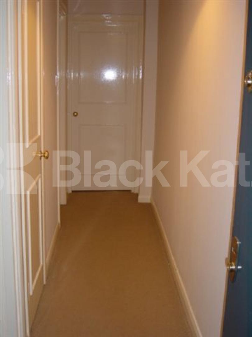 			1 Bedroom, 1 bath, 1 reception Flat			 ARCADIA COURT, SPITALFIELDS